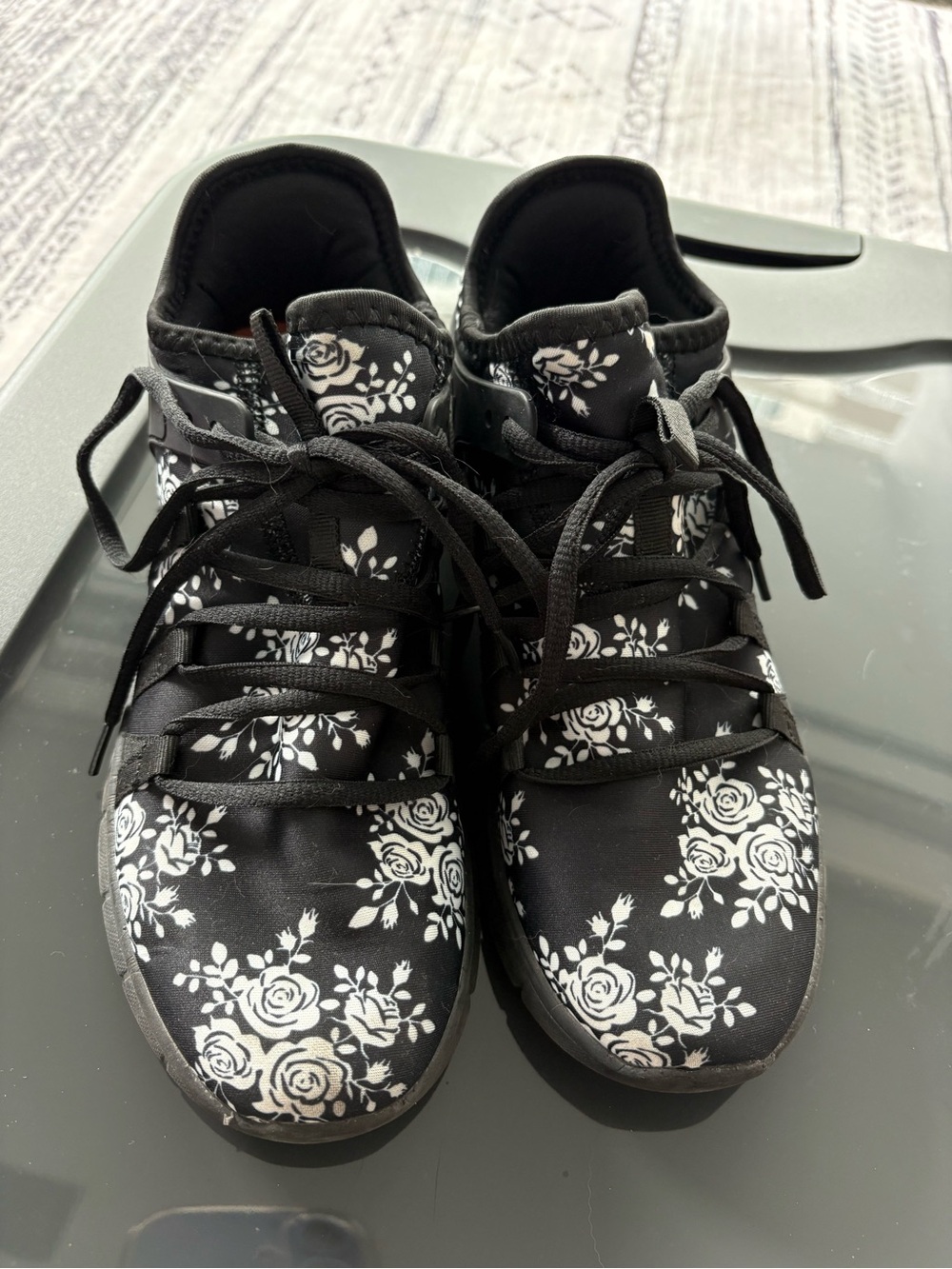 Women's Black Floral Lace-Up Sneakers